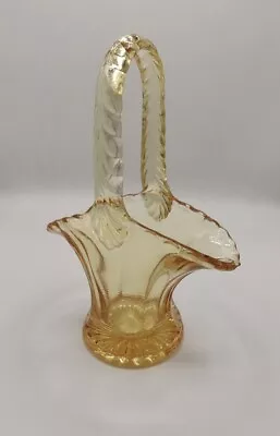 Vtg Westmoreland Amber Glass Bridal Basket • $15