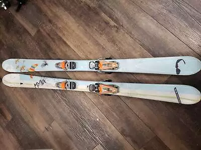 $159 • Buy Salomon Mynx Twin Tip Skis 156cm W/ Look Exclusive Bindings
