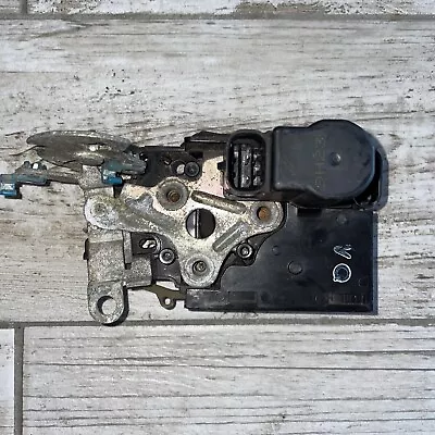 2000 Nubira Daewoo LH Front Left Door Lock Mechanism OEM • $25