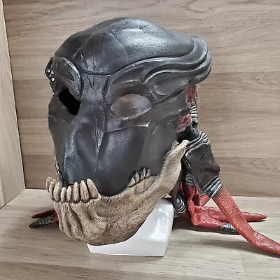 2010 Berserker Predator Adult Mask Halloween Costume • $49.99