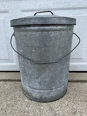 Vintage Standard Can Corp. Galvanized Oil Water Waste Feed Can With Lid • $29.99