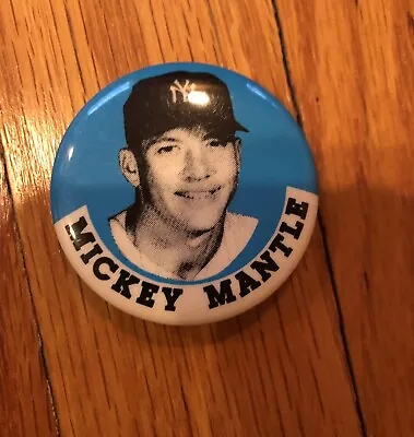 1980s MICKEY MANTLE NEW YORK YANKEES PINBACK PIN • $12.59