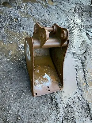 B Mini Digger Excavator Bucket 50mm 450mm Digging 6-8 Ton Machine (10) • £200