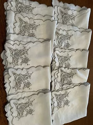 Beautiful Vintage Embroidered Linen Napkins.  Set Of 10. White & Gray. • $9.99