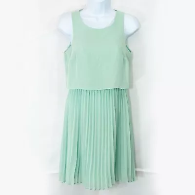 Lauren Conrad Pleated Chiffon Womens 2 Dress Green Spring Easter Sleeveless H07 • $6.99