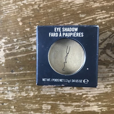 £20 • Buy Mac Gorgeous Gold Eye Shadow Veluxe Pearl (rare) Full Size 1.3g