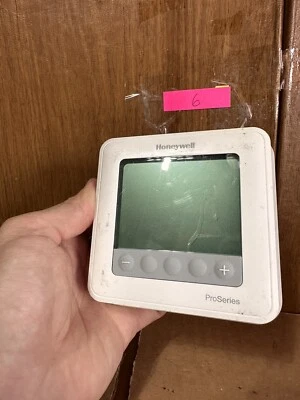 $19.99 • Buy Honeywell T6 Pro Series Thermostat TH6220U2000 Programmable Digital White