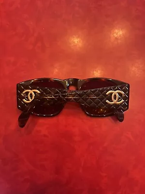 Rare Vintage Coco Chanel Sunglasses Tortoise Shell Quilted Made In Italy EUC • $249.99