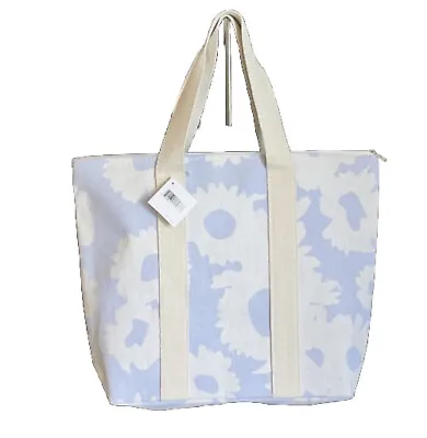 Macy’s Canvas Floral Light Blue Beach Shopping Travel Bag Zip Tote NWT • $14.95