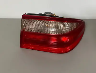 2000-2002 Mercedes Benz W210 Rear Right Passenger Side Tail Light Lamp Taillight • $49.99