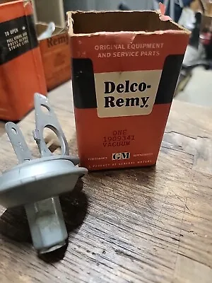 Delco Remy Vacuum Advance Vintage NOS   D-1332 1909341 Fits 40's Chevy GM  • $30