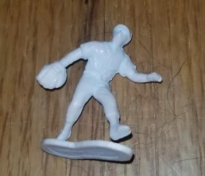 Vintage White Molded Plastic Figure Baseball Player Outfielder Sports 2  Toy HTF • $19.99