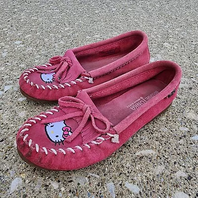 Hello Kitty Minnetonka Moccasins Kids Pink Fringe Size 3 • $5