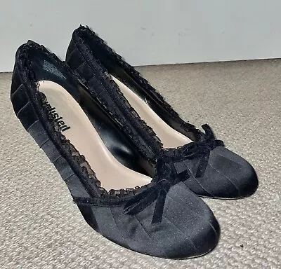 Sz 9.5 3.5” Heel Ruffle-Trim Pumps. Victorian Formal/Gothic Lolita. • $26