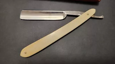 Vintage Straight Razor Swedish C.V.Heljestrand Eskilstuna • $100