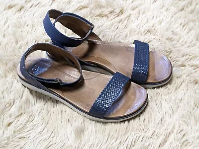 Ugg Women's Shoes Ugg Navy Ankle Strap Laddie Leather Sandals Size 10 • $38.79