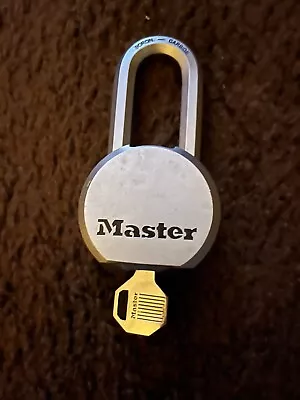 Master Lock Magnum 2-1/2in Padlock 2in Boron-carbide Shackle With Key • $8