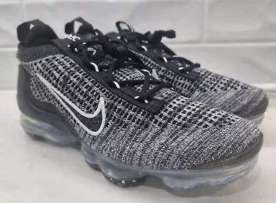 Nike Flyknit Vapormax Oreo Running Shoes Size 9 • $79.99