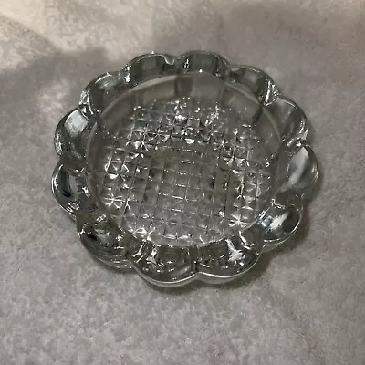 Vtg 4” Textured Glass Blossom Ashtray • $1.50