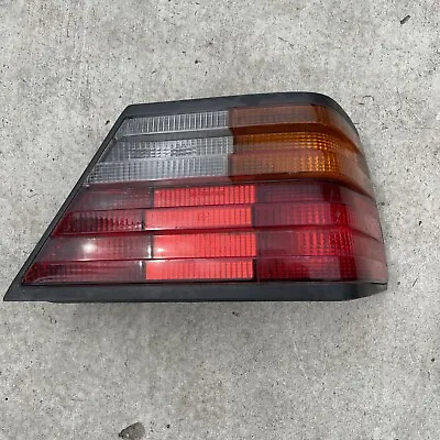 Tail Light Rear Light Right Original Mercedes W124 Early 1986-1992 1248200464 • $29.99