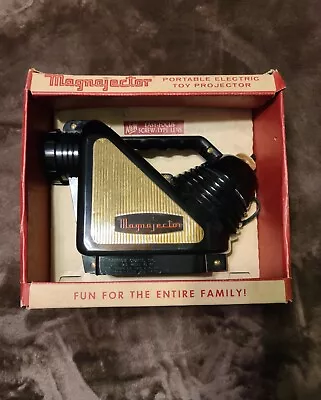 MAGNAJECTOR VINTAGE PROJECTOR IN ORIGINAL BOX 1960's. Rainbow Crafts Inc. Works • $30.95