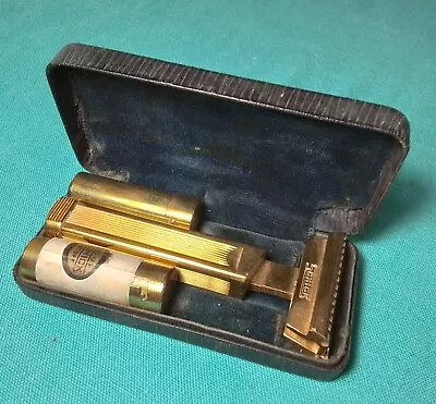 Vintage Schick Square Handle Magazine Repeating Razor In Case. • $76