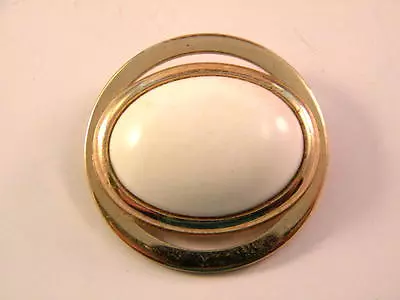 Avon White Plastic Goldtone Brooch Pin Vintage Signed 1 1/2 Inch Across • $12.99