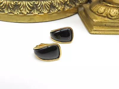 Vintage Signed Crown Trifari Black Enamel Gold Tone Clip On Earrings L39 • $15.99