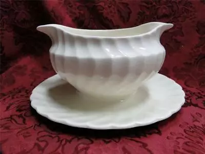 Myott Staffordshire Olde Chelsea Cream W/ Swirl: Gravy Boat Crazing • $4.99