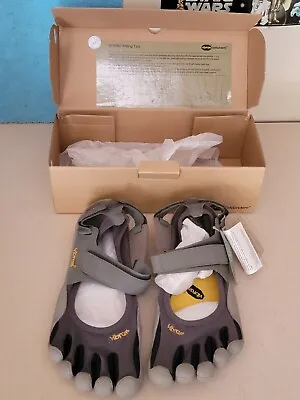 Vibram Fivefingers * NEW IN BOX * M1152 SPRINT * Size 46 * Castle Rock/Navy/Grey • $99.95