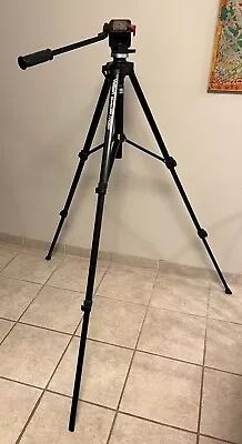 Velbon Stratos 480 Video Tripod With Smooth Panning Vel-flo 10 PH-268R Head • $39.99