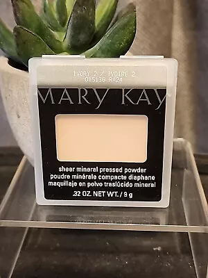 Mary Kay Sheer Mineral Pressed Powder Ivory 1 015135 • $8.99
