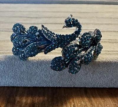 Vintage Silver Toned Hinged Blue Rhinestone Peacock Bangle Bracelet 8” • $24