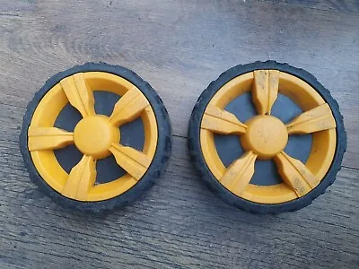 McCulloch M40 110 Classic Petrol Lawnmower Pair Of Wheels Spare Part 7  • £12.99