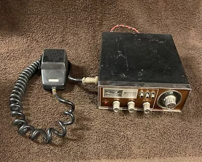 Vintage Midland 13-882B 23 Channel CB Radio Transceiver Dec. 1975 • $19.99