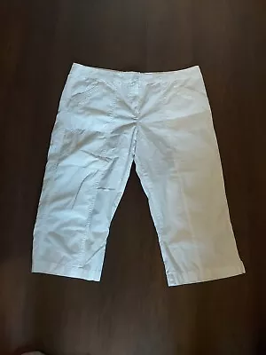 M&S Ladies White Cropped Trousers Size  18  • £5.99