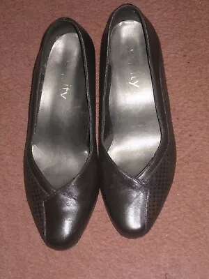 £8 • Buy Equity Ladies Court Shoes UK-5½ EU-39
