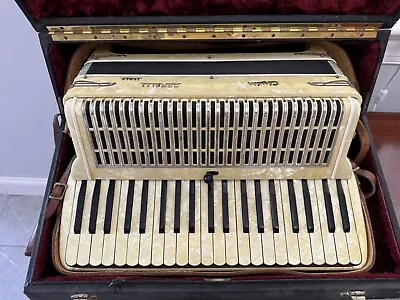 Carelli Italy Accordion 4009 Mother Of Pearl Marble Color 41 Key Excellent Condi • $750