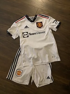 Adidas Manchester United Football Kit Age 13/14 • £5