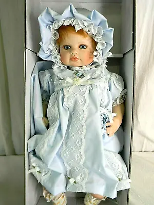 Mundia Designer LULA Baby Doll Porcelain Christine And Cecile COA 2000 18  • $127.50