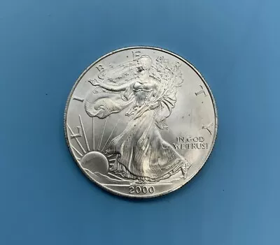 UNITED STATES OF AMERICA 1oz FINE SILVER-ONE DOLLAR COIN 2000 • £19.99