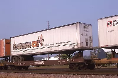 JL Orig Slide NS Norfolk Southern 50' TOFC Flatcar #157208 W/BNZ Trailer In 1996 • $3.99