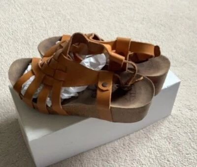 £10 • Buy Fly London Sandals Tan Leather Low Wedge Size 5 Eu 38
