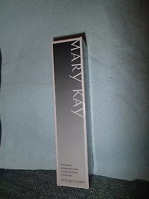 MARY KAY BRUSH CLEANER~ FULL SIZE~NIB!  Expiration Date:  01/24 • $8