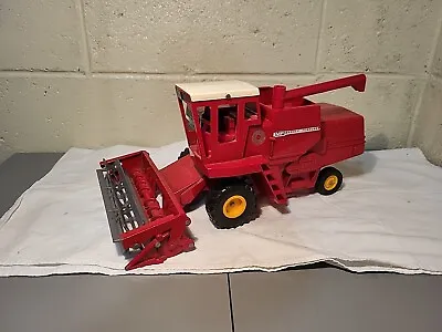 Vintage Ertl Diecast 1/20 Massey Ferguson 760 Combine Harvester Complete  • $159.99