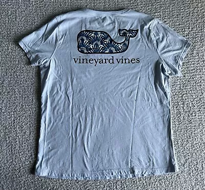 Vineyard Vines T Shirt Tee Women’s Large Blue Whale Pocket Tee • $20