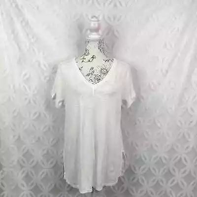J. Jill Perfect Pima Short Sleeves V-neck T-shirt Size Large White  • $15