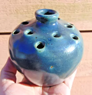 FAIRHOPE ALABAMA Vintage EDITH HARWELL Art Pottery BLUISH GRAY Flower Frog Vase • $9.99