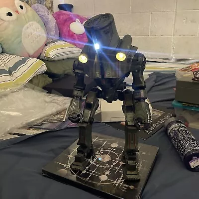 Neca PACIFIC RIM 18  Scale Jaeger CHERNO ALPHA With LED Lights Complete RARE! • $200