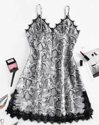 Zaful Snakeskin Dress Size Large • $16